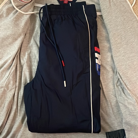 Tommy Hilfiger Tracksuit - Picture 5 of 7